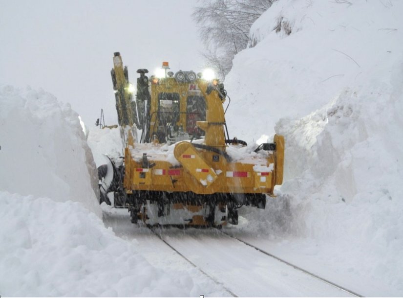 Railway Maintenance of Way Equipment: Lease or Buy?